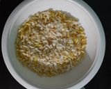 A picture of step 1 of Gujarati Bhel.