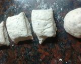 Foto del paso 2 de la receta: Pancitos de harina leudante saborizados y con semillas