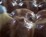 A picture of step 15 of Hot cross buns.