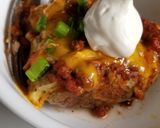 A picture of step 5 of Chili Cheese Baked Potatoes.