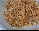 A picture of step 3 of Onion pakoda.