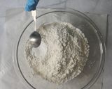 Foto langkah ke 1 dari resep Cheese Scone - Frozen bread.