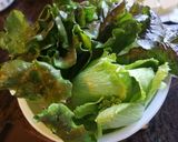 Foto del paso 1 de la receta: Sopa de lechuga con jamón curado y cansalada