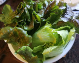 Foto del paso 1 de la receta: Sopa de lechuga con jamón curado y cansalada