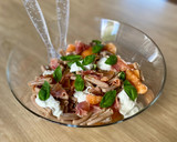Foto del paso 4 de la receta: Ensalada de pasta, jamón, burrata y melón