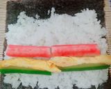 Foto langkah ke 4 dari resep Sushi Roll.