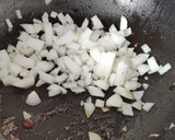 Foto del paso 2 de la receta: Albóndigas con salsa de Gorgonzola, Espinacas y Patatas🧀