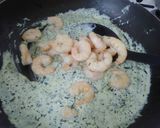 Foto del paso 10 de la receta: Tallarines en salsa Alfredo con camarones y espinacas