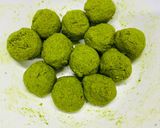 A picture of step 3 of No Fry Spinach Cheese Balls.