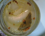 A picture of step 2 of Pickled onions.