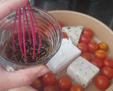 Foto del paso 1 de la receta: Salsa de 3 quesos y tomate cherry asado