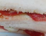A picture of step 3 of Tomato and cucumber sandwich.