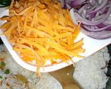 A picture of step 4 of Arabian fried rice.