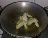 Foto langkah ke 1 dari resep Sayap ayam bumbu kecap.