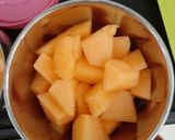 खरबूजा शेक (Kharbooja shake recipe in hindi) रेसिपी चरण 2 फोटो