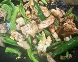 Foto langkah ke 5 dari resep Pork Stir Fry Hunan Style.