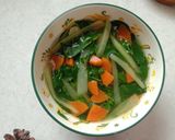 Foto langkah ke 4 dari resep Sayur Bening (Kelor, Wortel, dan Pepaya Muda).