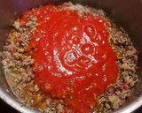 Foto del paso 3 de la receta: Tortellini en salsa boloñesa