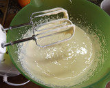 Foto del paso 2 de la receta: Fantasía de bizcochos rosados, fruta y crema de queso
