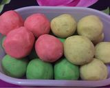 Foto langkah ke 3 dari resep Bola ubi warna - warni.