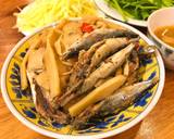 Cá nục kho măng cuốn bánh tráng bước làm 6 hình