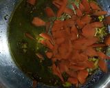 A picture of step 1 of Carrot rice.