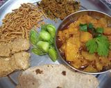 कद्दू की खट्टी मीठी सब्जी(Kaddu ki khatti meethi sabzi recipe Hindi) रेसिपी चरण 7 फोटो