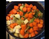 Une image de l'étape 1 de Purée moulinée carottes chou kale et parmesan.