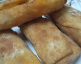 A picture of step 7 of Schezwan Cheese Rolls.