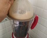 A picture of step 2 of Chiku Shake.