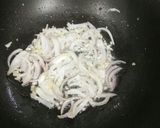 A picture of step 5 of Chicken noodles.