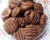 Foto langkah ke 3 dari resep Cookies coklat 4 bahan empuk.