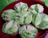 Foto langkah ke 4 dari resep Bolu kukus mekar anti bantat.