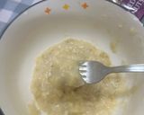 A picture of step 1 of Banana cocoa energy bar.