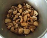 Foto langkah ke 1 dari resep Sup jamur kancing.