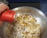 Foto del paso 5 de la receta: Solomillo de pavo a la cerveza con salsa de pistachos