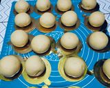 Foto langkah ke 5 dari resep Tumpeng donat.