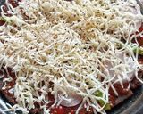 A picture of step 2 of Ragi thepla pizza.