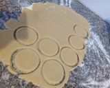 Foto del paso 5 de la receta: Galletitas de limón sin manteca 😋