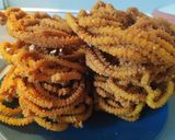 A picture of step 3 of Chakri/Chakli 😋.