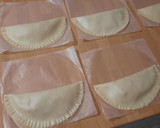 Foto del paso 4 de la receta: Empanadillas rellenas de atún, huevo y aceitunas
