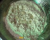 A picture of step 1 of Stuffed Green Peas Paratha.