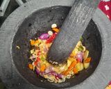 Foto langkah ke 2 dari resep Ceker Ayam Pedas Gurih.