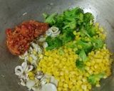 Foto langkah ke 2 dari resep Nasi goreng jagung.