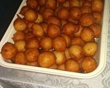 A picture of step 3 of Coconut puff's.