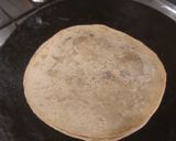 A picture of step 3 of Nuttela Paratha.