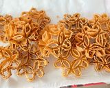 A picture of step 3 of Crispy Lotus Blossom Cookies.