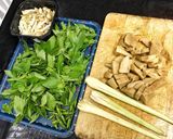 Hình bước làm 3 của món Lẩu gà lá é