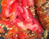 A picture of step 3 of Plecing Kangkung with Lime Sambal.