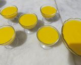A picture of step 2 of Eggless Mango pudding without gelatin.